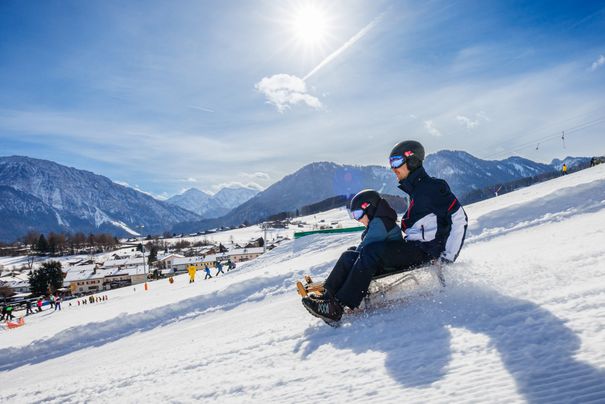 Rasante Rodelpartie am Westernberg