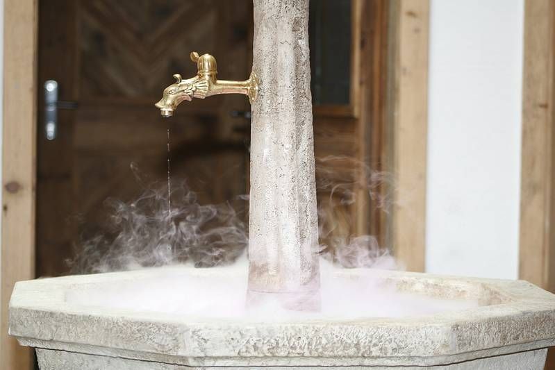 Brunnen im Wellnessbereich