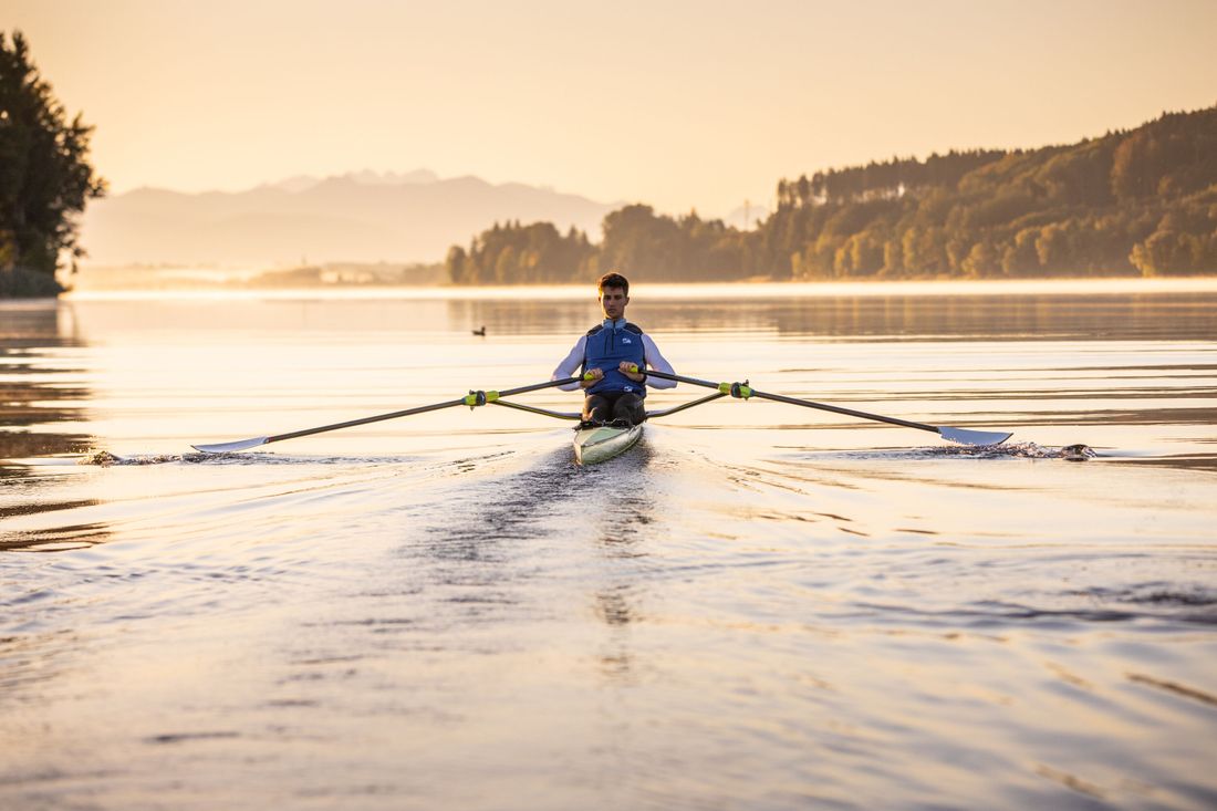 Ruderer am Waginger See