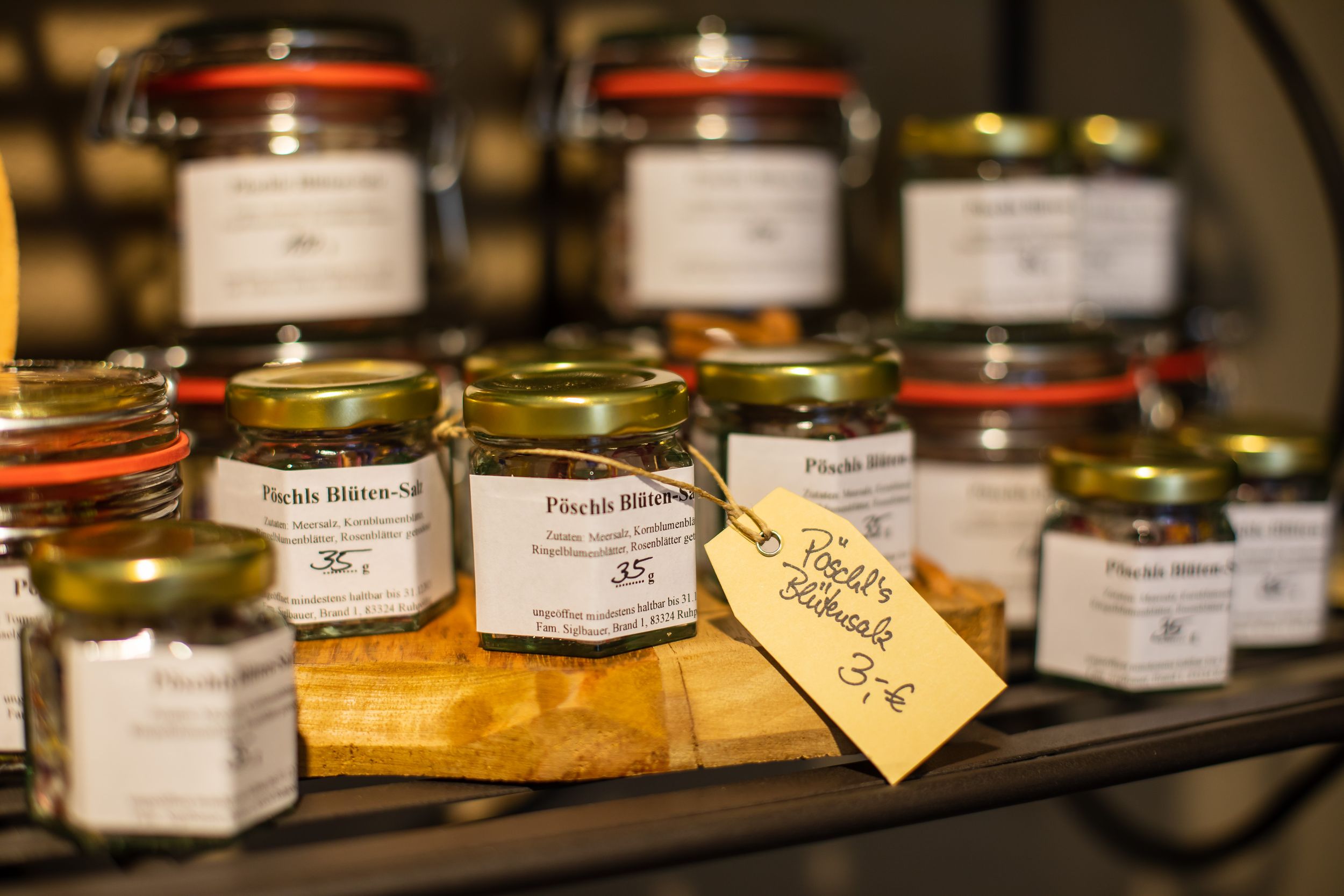 Hausgemachtes Blütensalz