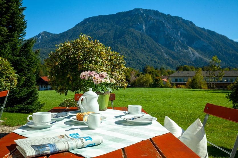 Frühstück mit Bergblick