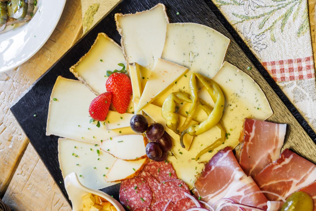 Brotzeit aus eigener Herstellung