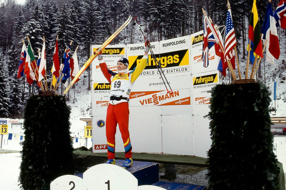 Sieger auf dem Podium