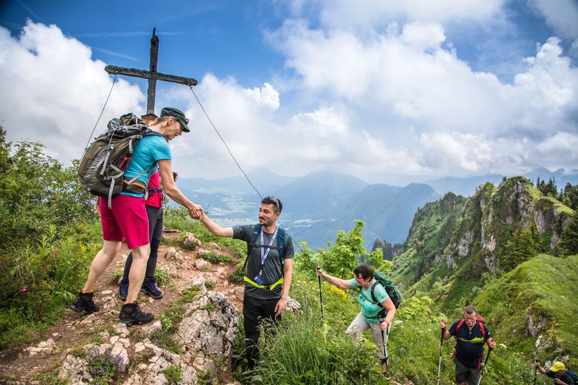Hand in Hand auf den Gipfel