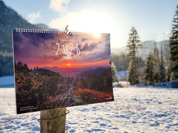 Wandkalender mit Bergpanorama