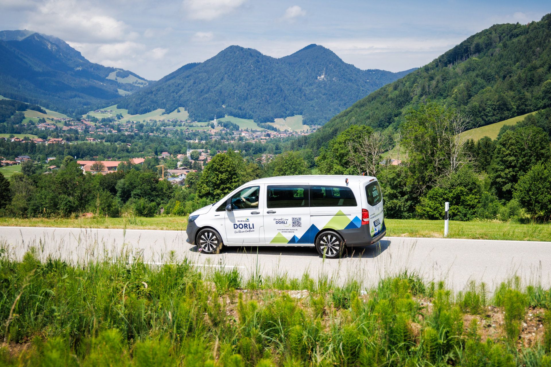 DORLI fährt mit Blick auf Ruhpolding