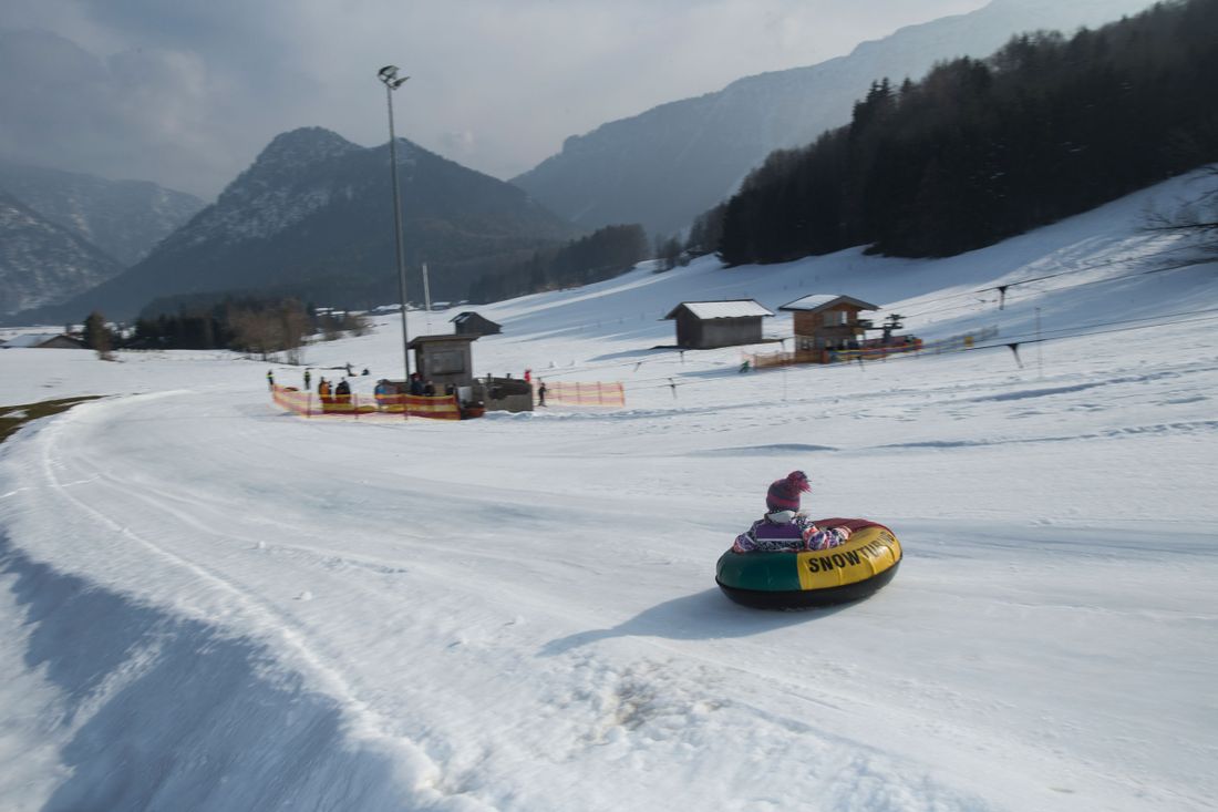 inzell-winter-reifenrutschen_3_1