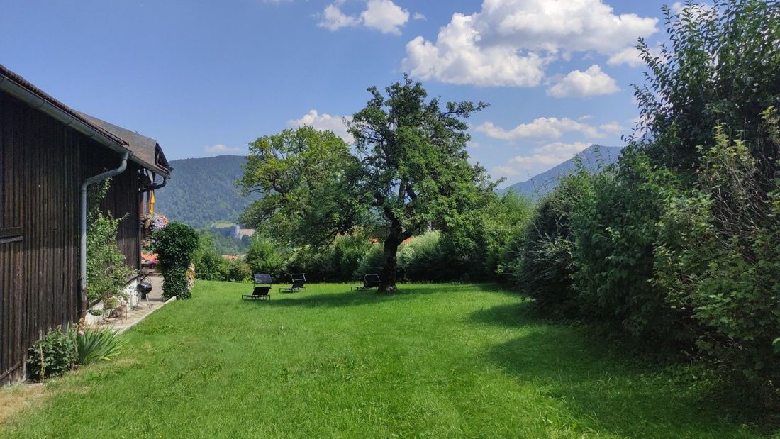 Spiel- und Liegewiese am Obersteinberg-Hof Ruhpolding