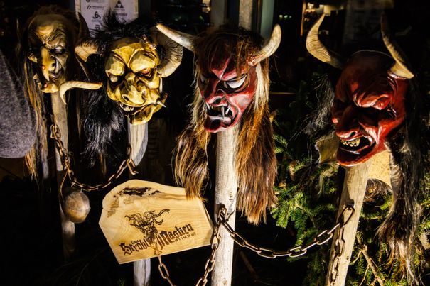 Perchten Masken