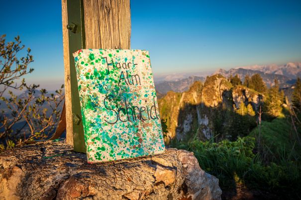 Tamara Schweidler die Gipfelbuchgestalterin