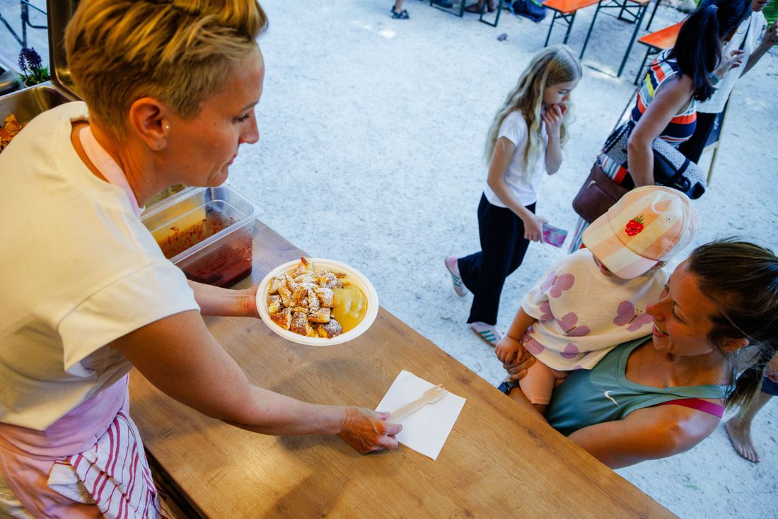 Kaiserschmarrn wird Serviert